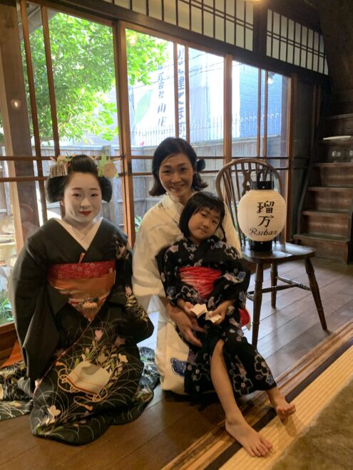 ひなまる株式会社石黒裕子と看板娘ひなまるちゃん