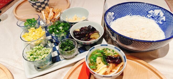 ひなまる邸の食卓